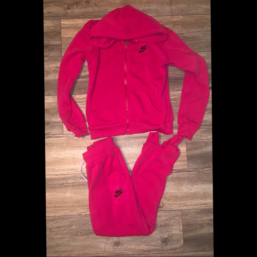 Nike jogger set